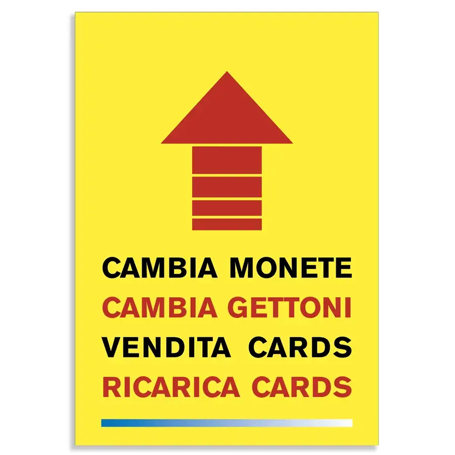 Cartello che indica dove è possibile trovare il cambia monete, il cambia gettoni e la vendita e ricarica delle card di un autolavaggio self service